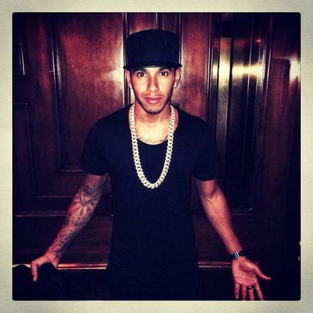 Last night I went to a friends lounge where he has open mic night. Was amazing to see so much talent, people with great futures #boss #godisthegreatest #everyonemustshineintheirownlight http://instagram.com/p/tfM4gEr0xu/