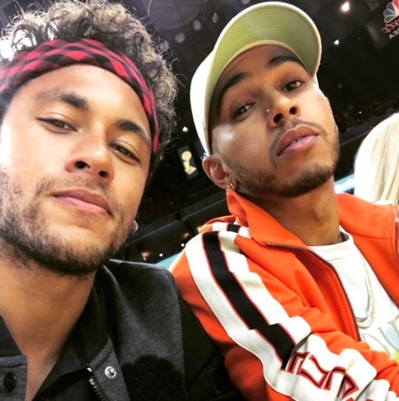 .@NBA with my brother @neymarjr 🙌🏾👊🏾 https://t.co/7n8fwHBwAl
