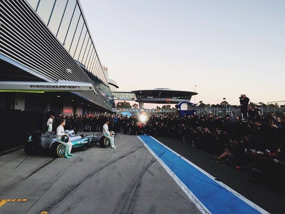 The unveiling! #W06 #2015 #TeamLH #Jerez #LETSGO!