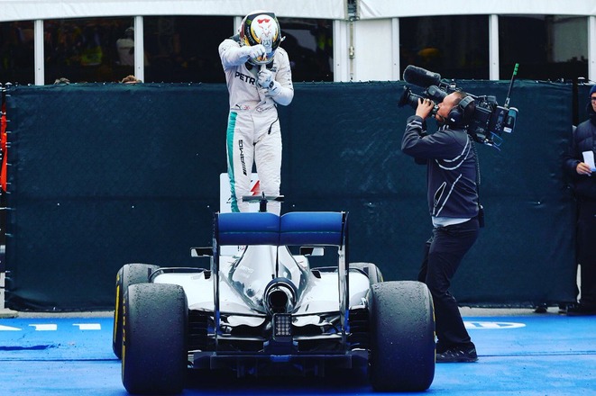 RT @MercedesAMGF1: Who can forget last year's #CanadianGP 🇨🇦!! https://t.co/G9DZIiTPua https://t.co/WnU7S9Rjsw