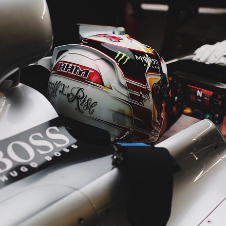 Back to work. #BOSS #W06 #Jerez #Testing #MercedesAMG #TeamLH