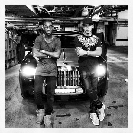 Hangin out with my bro @tiniegram #sydney #bossin #ghost