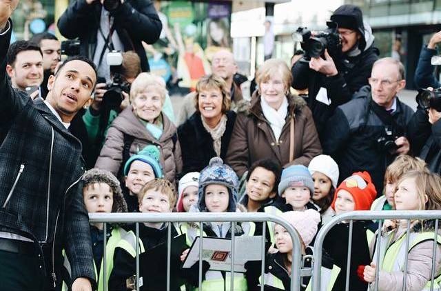 These little ones came out to see me today at BBC in Manchester. They were so funny! Look at their smiles! #TeamLHJunior #TiniestFans #GodBlessThem #bestfansintheworld